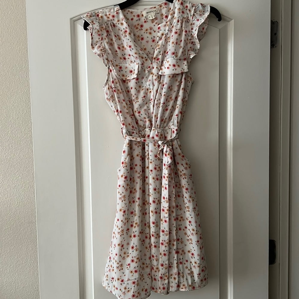 Monteau flower print dress size medium